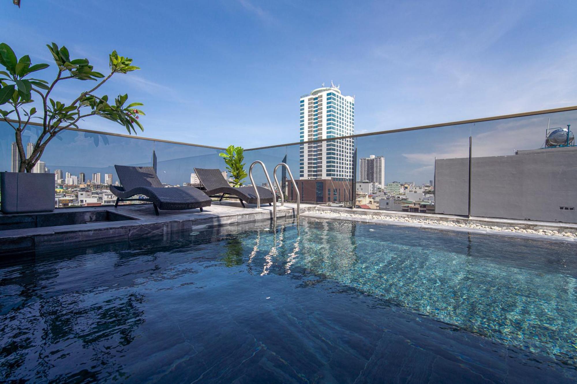 Hsuites Riverside Hotel And Apartment Đà Nẵng Exterior foto